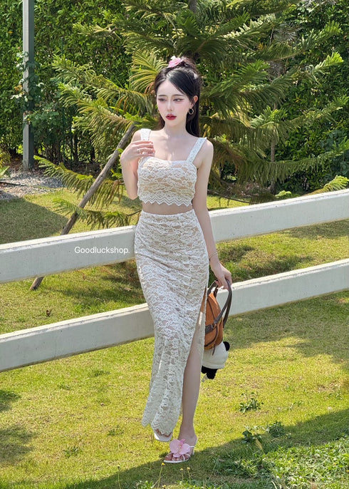 Two Piece Lace Padded Cropped Top With Slit Skirt